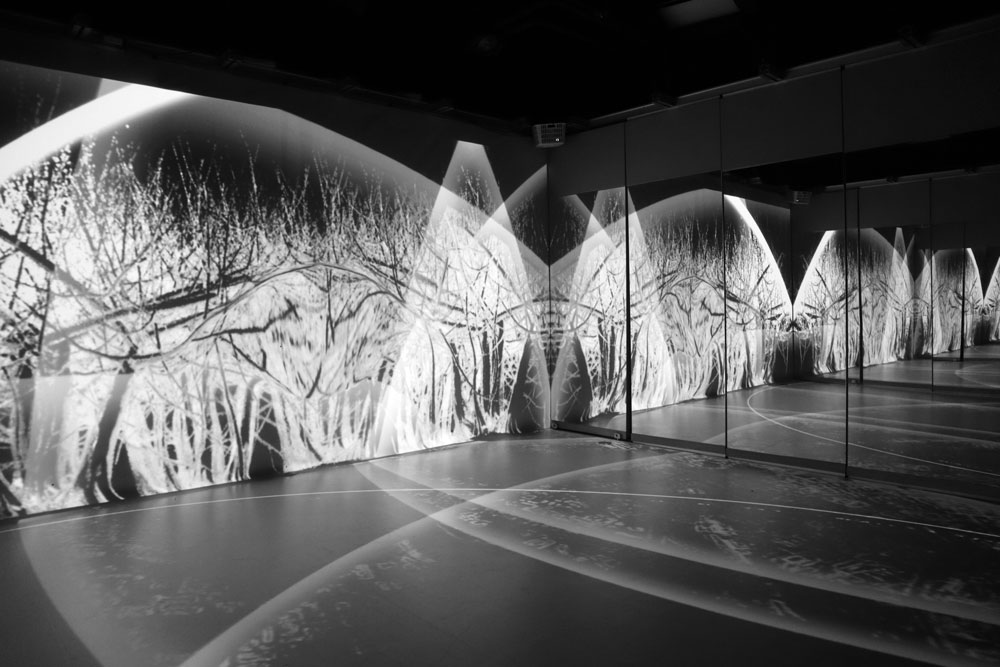 Oscillo-Topia at Impact X Showcase, Korea Creative Content Agency, Seoul, 2019
